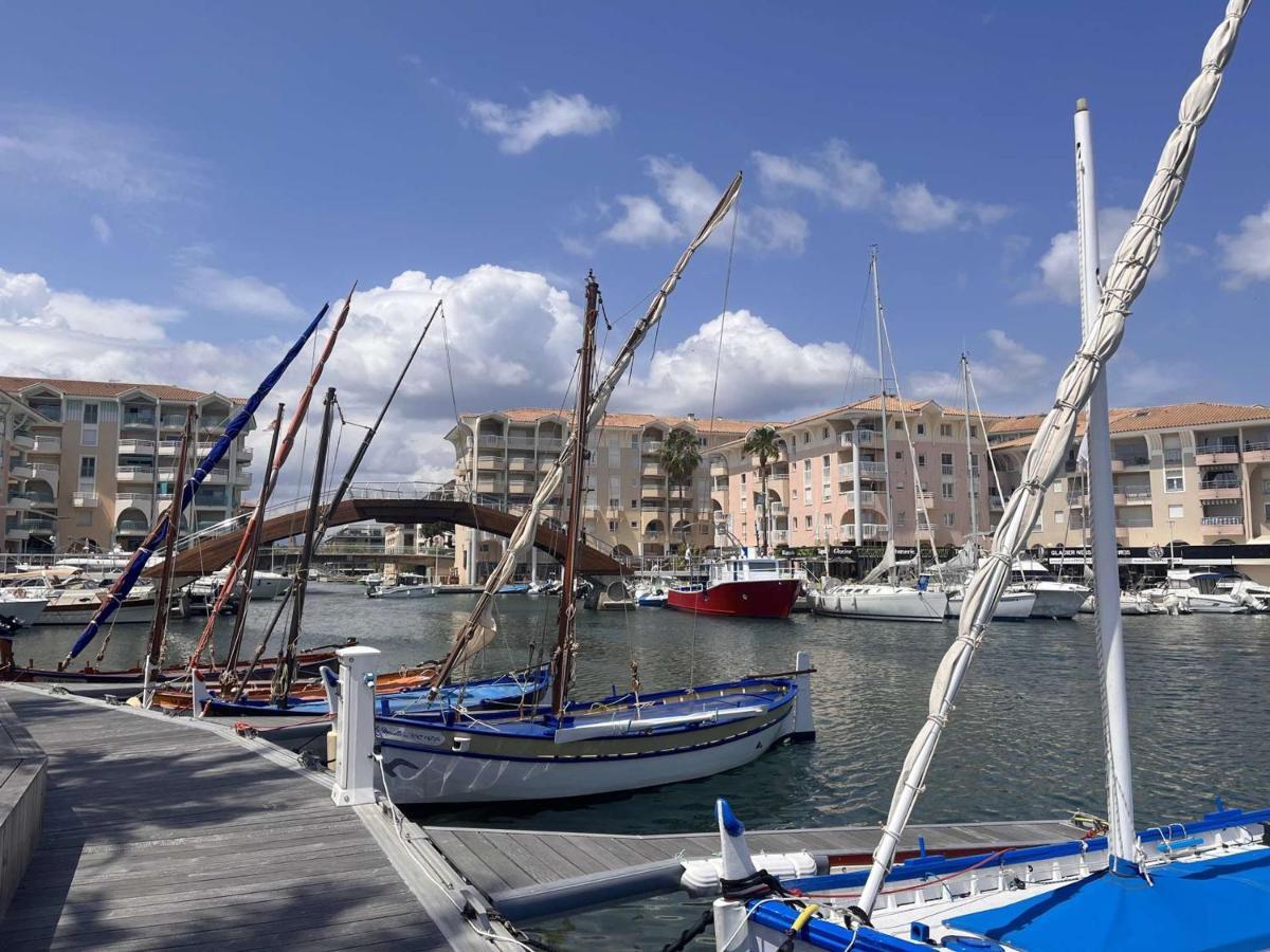 Studio Cabine A 200M De Port Frejus, Plage, Commerces, Terrasse, 4 Couchages, Menage Inclus - Fr-1-226A-31 Exteriör bild